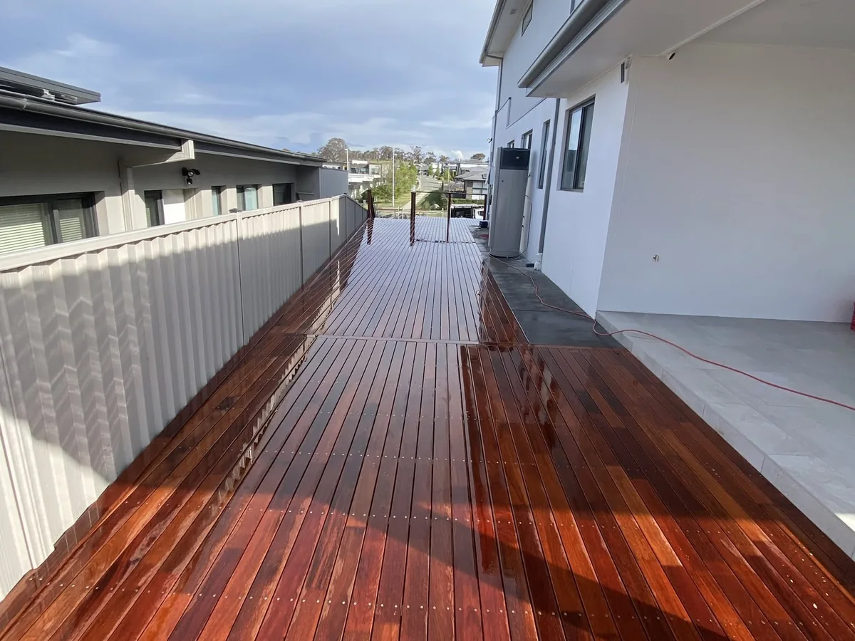 Canberra - Merbau Deck & Wire Balustrade